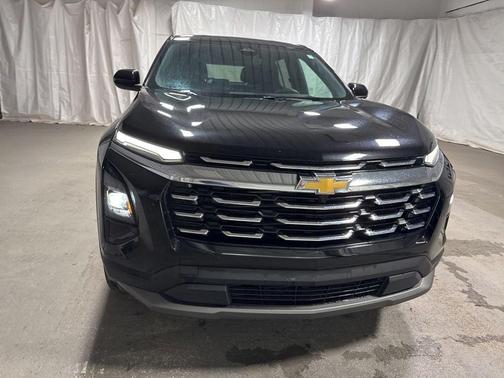 Black Metallic 2025 Chevrolet Equinox LT