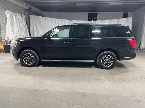 2023 Ford Expedition Max XLT