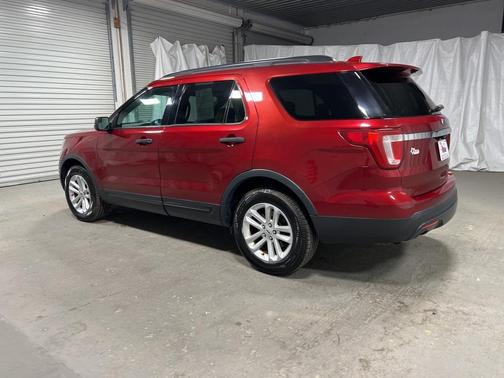 2017 Ford Explorer Base