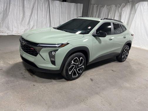 Green 2024 Chevrolet Trax 2RS