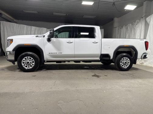 Summit White 2022 GMC Sierra 2500 SLE