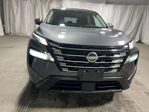 Gun Metallic 2025 Nissan Rogue SV