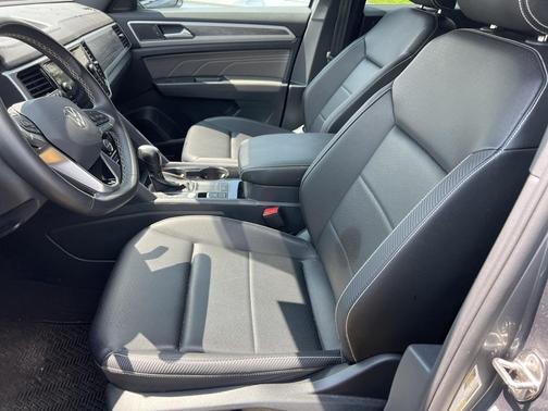 2023 Volkswagen Atlas Cross Sport 3.6L V6 SE w/Technology