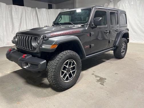Granite Crystal Clearcoat Metallic 2025 Jeep Wrangler Rubicon