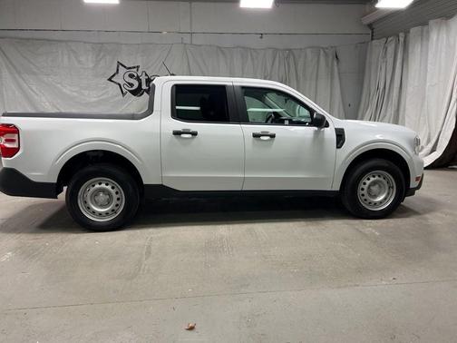 2024 Ford Maverick XL