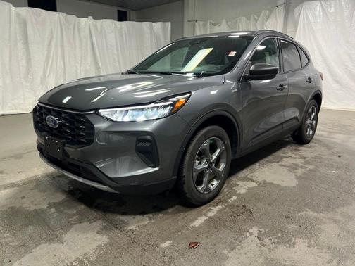 Gray Metallic 2025 Ford Escape ST-Line
