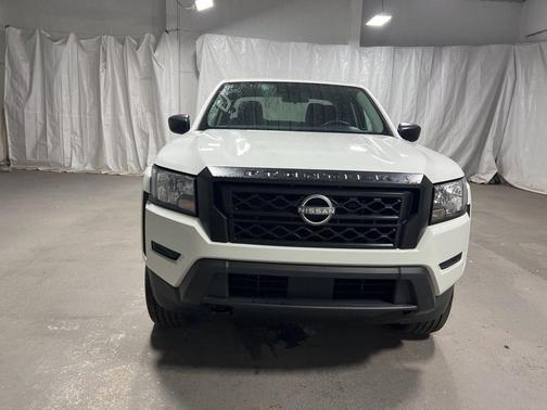 2023 Nissan Frontier S