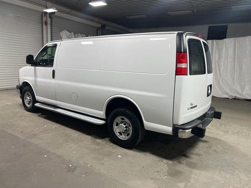 2024 Chevrolet Express 2500 Work Van