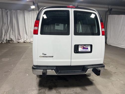 2024 Chevrolet Express 2500 Work Van