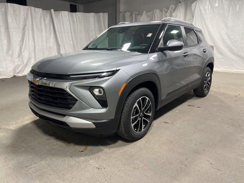 Sterling Gray Metallic 2026 Chevrolet Trailblazer LT