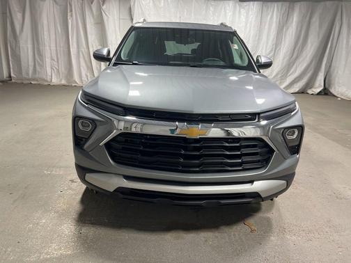 Sterling Gray Metallic 2026 Chevrolet Trailblazer LT