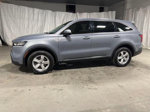 2021 Kia Sorento LX