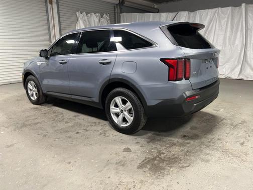 2021 Kia Sorento LX