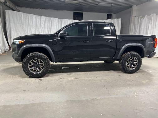 2025 Chevrolet Colorado ZR2