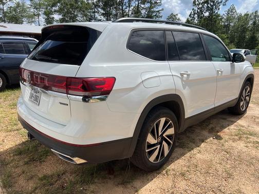 2024 Volkswagen Atlas 2.0T SE