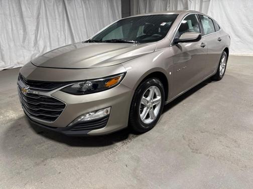 Mineral Gray Metallic 2023 Chevrolet Malibu LT