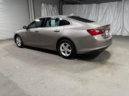 Mineral Gray Metallic 2023 Chevrolet Malibu LT