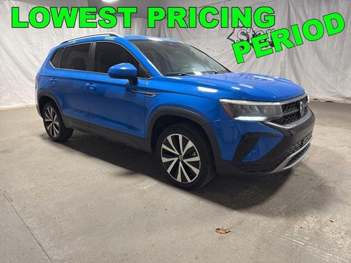 Cornflower Blue 2022 Volkswagen Taos 1.5T SE