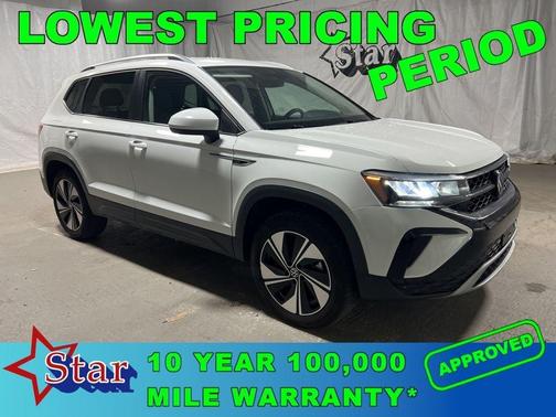 Pure White 2024 Volkswagen Taos 1.5T SE