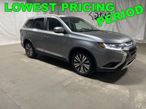 Mercury Gray Metallic 2020 Mitsubishi Outlander SE