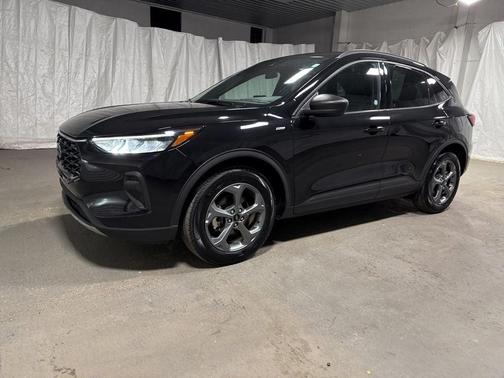 Black Metallic 2025 Ford Escape ST-Line