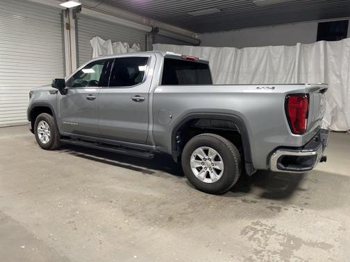 2025 GMC Sierra 1500 SLE