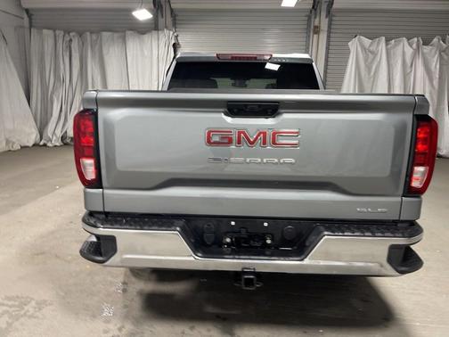 2025 GMC Sierra 1500 SLE