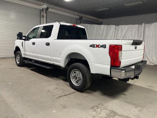 Oxford White 2022 Ford F-250 XL