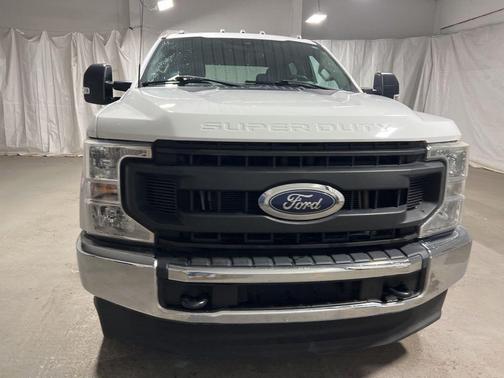 Oxford White 2022 Ford F-250 XL