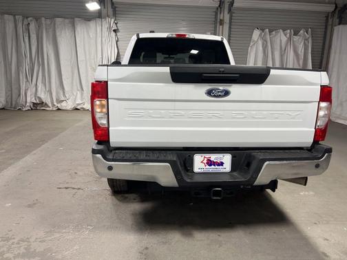 Oxford White 2022 Ford F-250 XL
