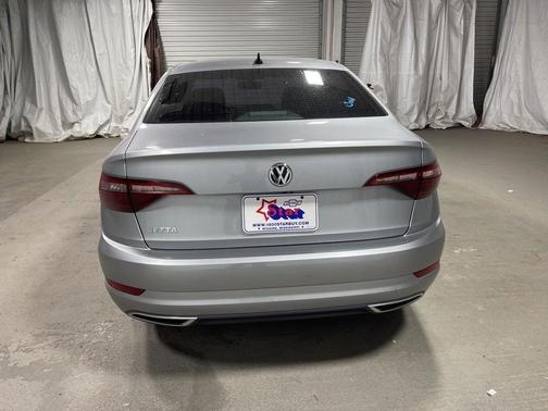 2021 Volkswagen Jetta 1.4T R-Line