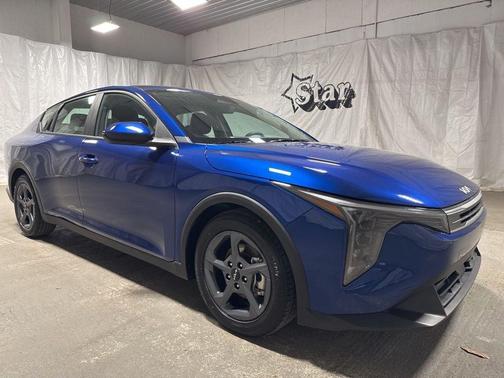 Deep Sea Blue 2025 Kia K4