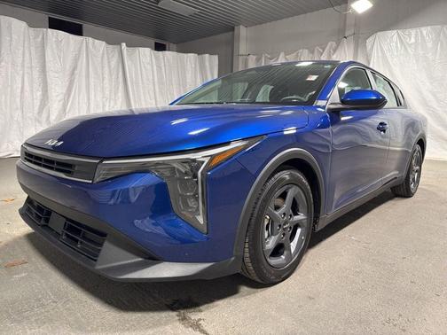Deep Sea Blue 2025 Kia K4
