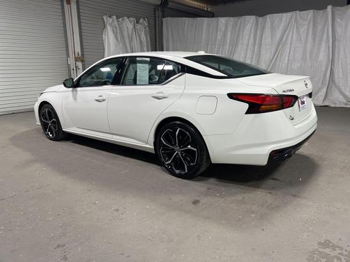 2025 Nissan Altima SR