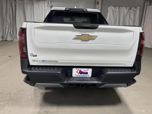 2025 Chevrolet Silverado EV LT
