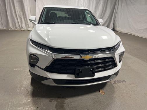 Summit White 2025 Chevrolet Blazer LT