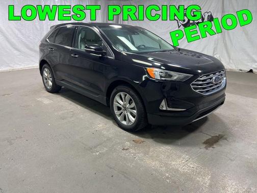 Black Metallic 2021 Ford Edge Titanium