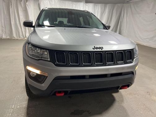 Billet Silver Metallic Clearcoat 2020 Jeep Compass Trailhawk