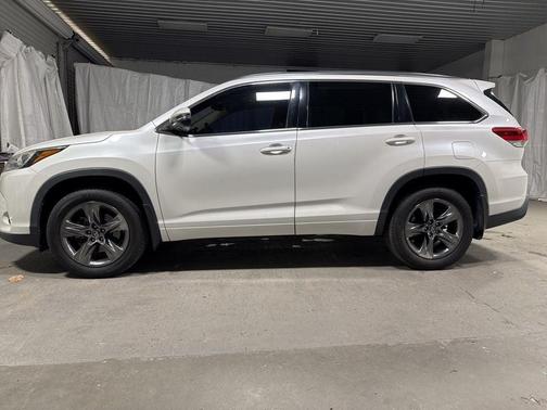 Blizzard Pearl 2018 Toyota Highlander Limited Platinum