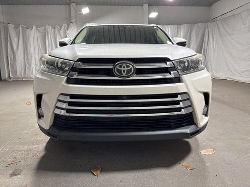 2018 Toyota Highlander Limited Platinum