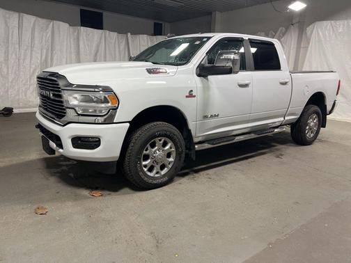 Bright White Clearcoat 2023 RAM 2500 Laramie