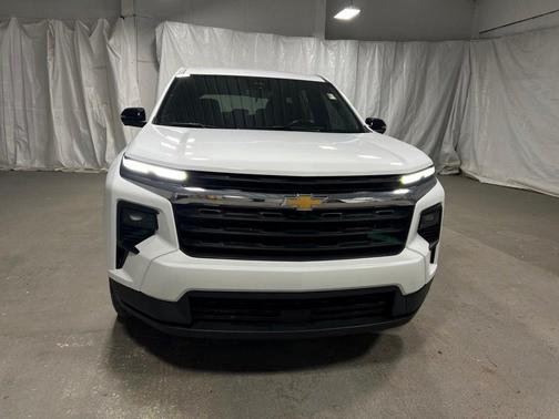 2024 Chevrolet Traverse LS