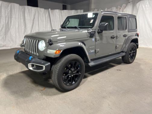 Sting Gray Clearcoat 2023 Jeep Wrangler 4xe Sahara