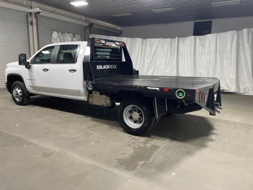 Summit White 2025 Chevrolet Silverado 3500 WT