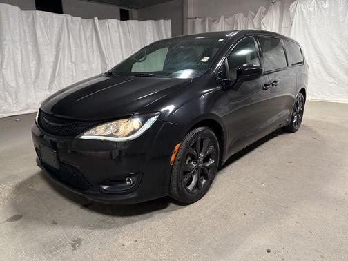 2019 Chrysler Pacifica Touring Plus