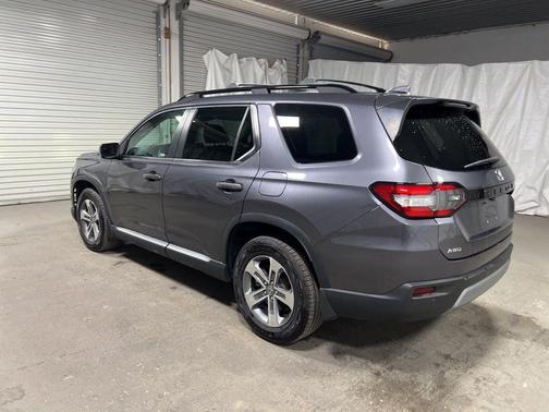 2023 Honda Pilot EX-L 7-Passenger