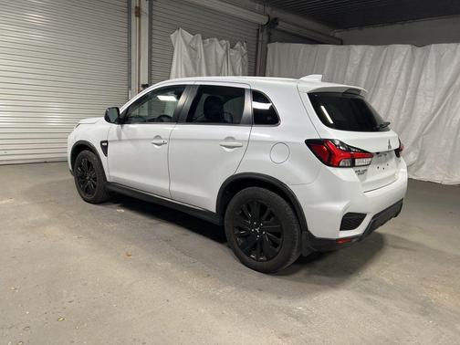 2022 Mitsubishi Outlander Sport 2.0 LE