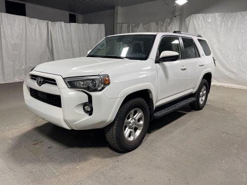 2024 Toyota 4Runner SR5
