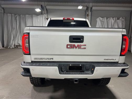 2017 GMC Sierra 1500 Denali
