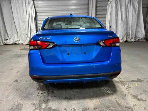 Electric Blue Metallic 2020 Nissan Versa 1.6 SR